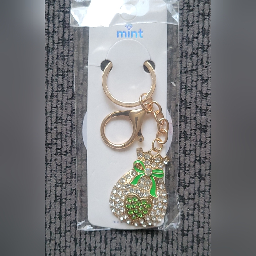 St Patrick's Day GREEN Accessory Bundle! Jewelry, Bag Charms, Socks & More - Picture 5 of 16